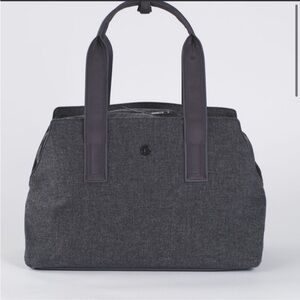 Lululemon go getter gym duffel bag